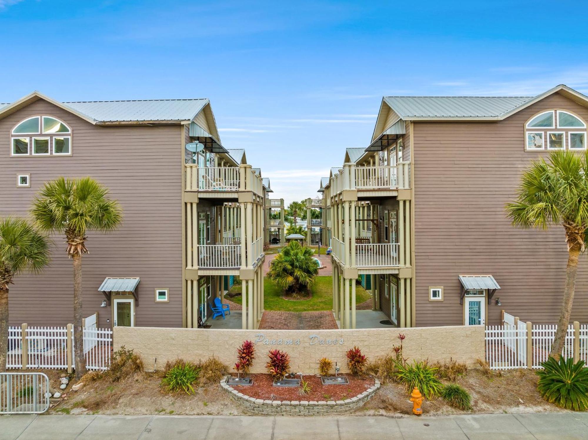 Crescent Moon Palace - A Luxury Home With Pool, Parking, Just Steps To The Beach Panama City Beach Luaran gambar