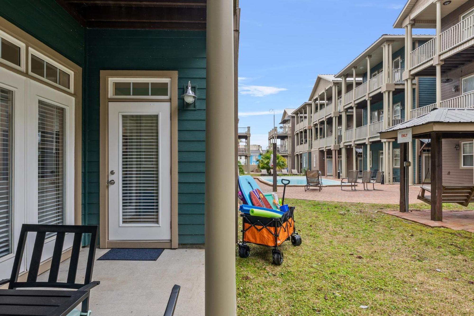 Crescent Moon Palace - A Luxury Home With Pool, Parking, Just Steps To The Beach Panama City Beach Luaran gambar