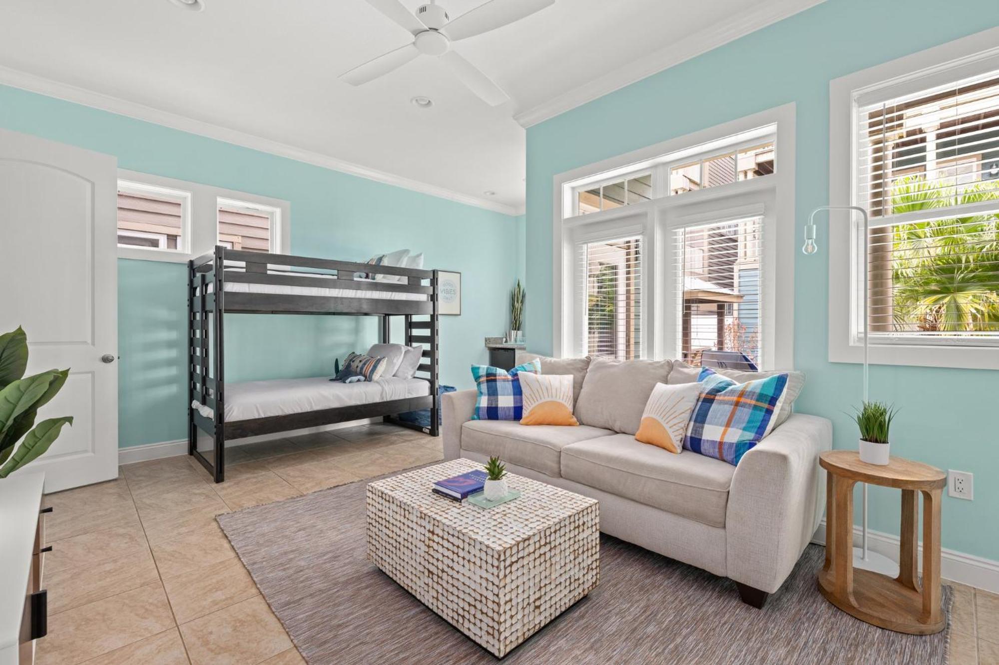 Crescent Moon Palace - A Luxury Home With Pool, Parking, Just Steps To The Beach Panama City Beach Luaran gambar